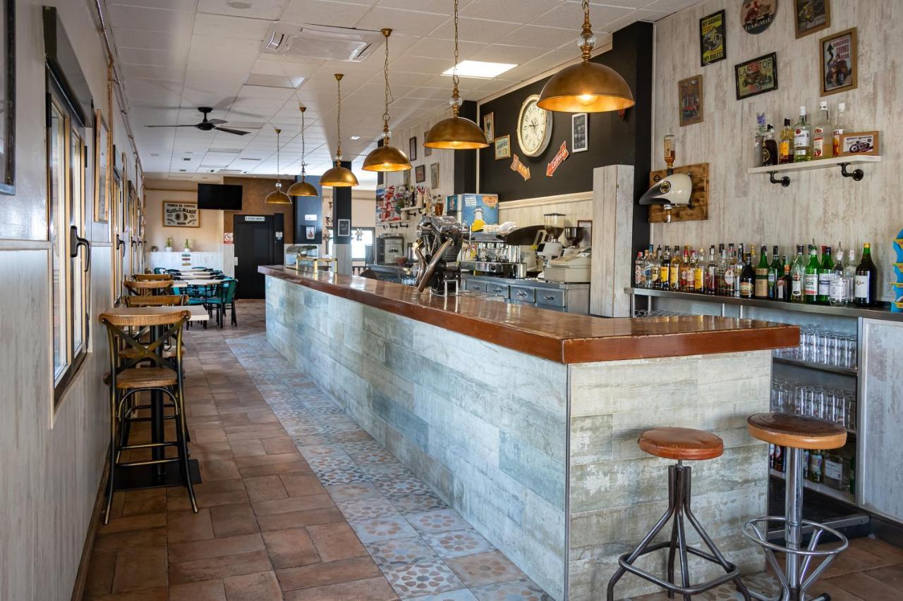 Hostal El Trillero Alcañiz Eksteriør bilde